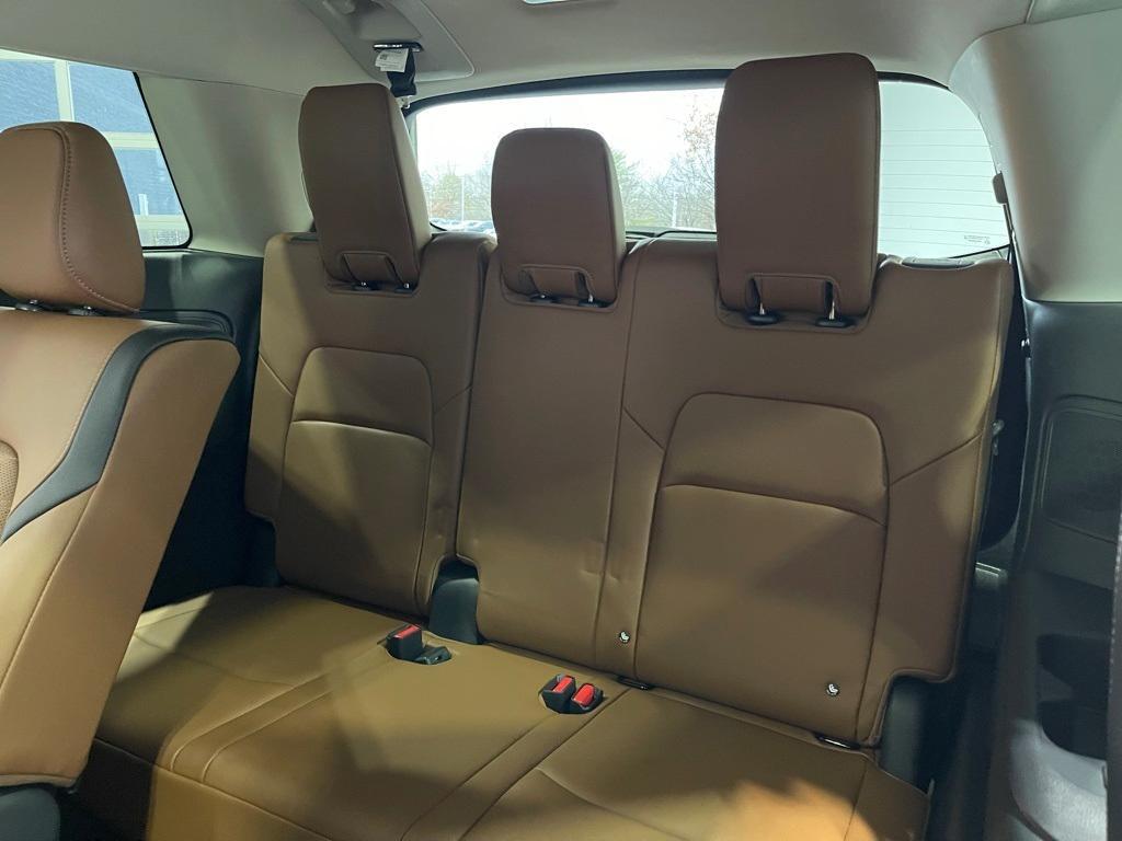 new 2025 Nissan Pathfinder car, priced at $43,895