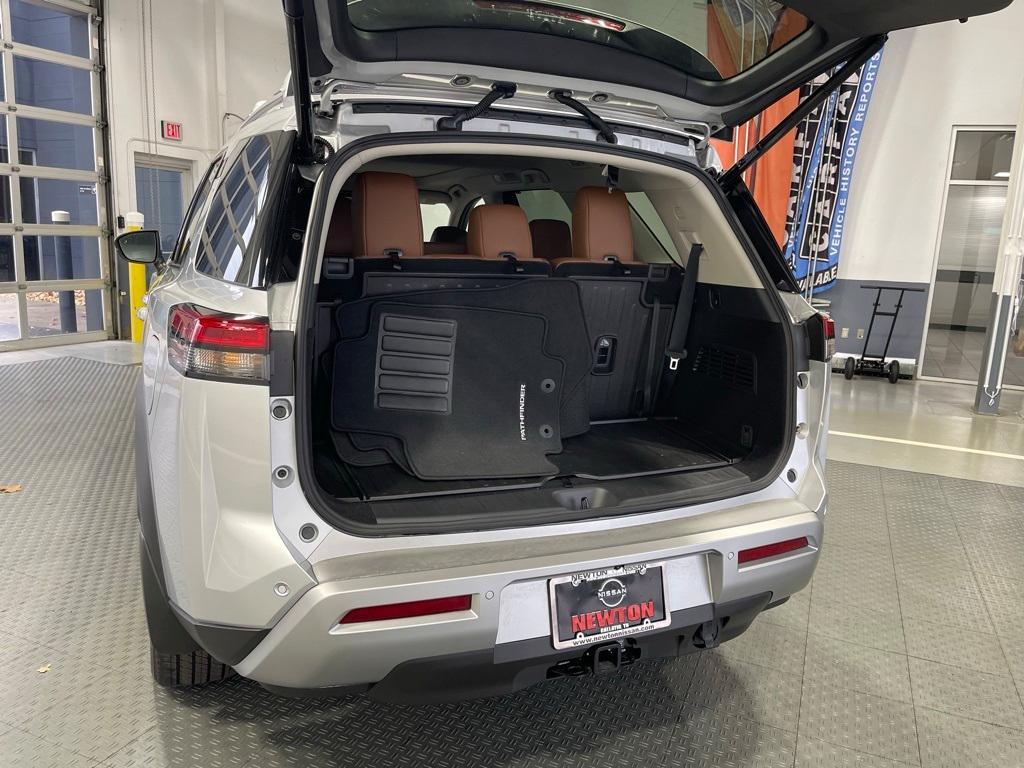 new 2025 Nissan Pathfinder car, priced at $43,895