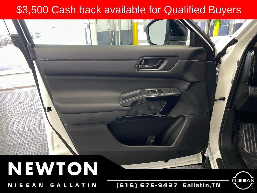 new 2026 Nissan Pathfinder car, priced at $36,069