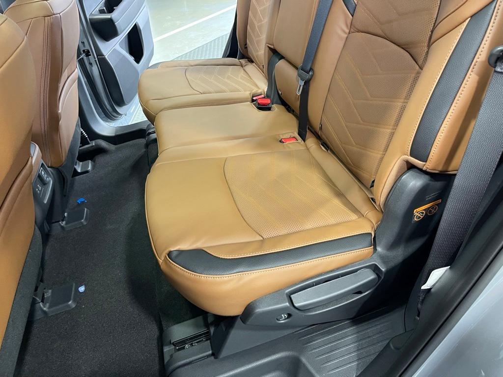 new 2025 Nissan Pathfinder car, priced at $42,310