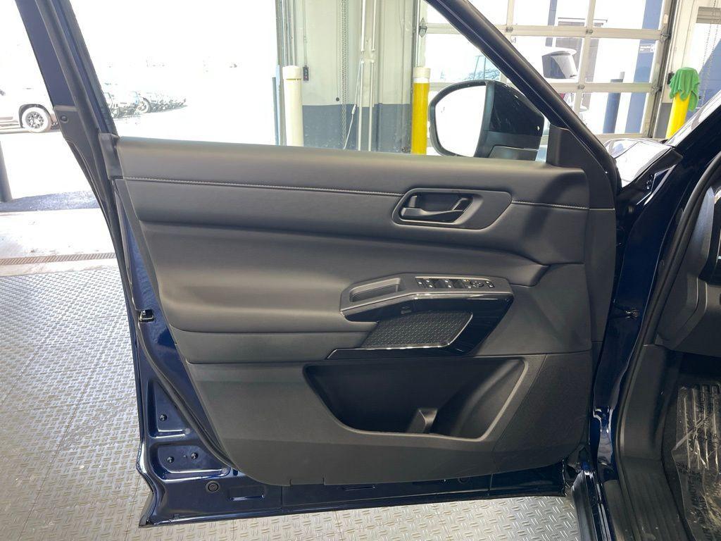 new 2026 Nissan Pathfinder car, priced at $36,069