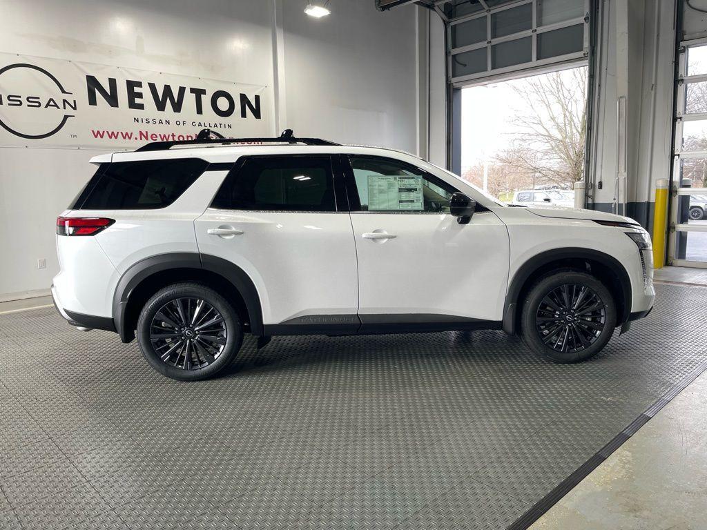 new 2026 Nissan Pathfinder car, priced at $43,992
