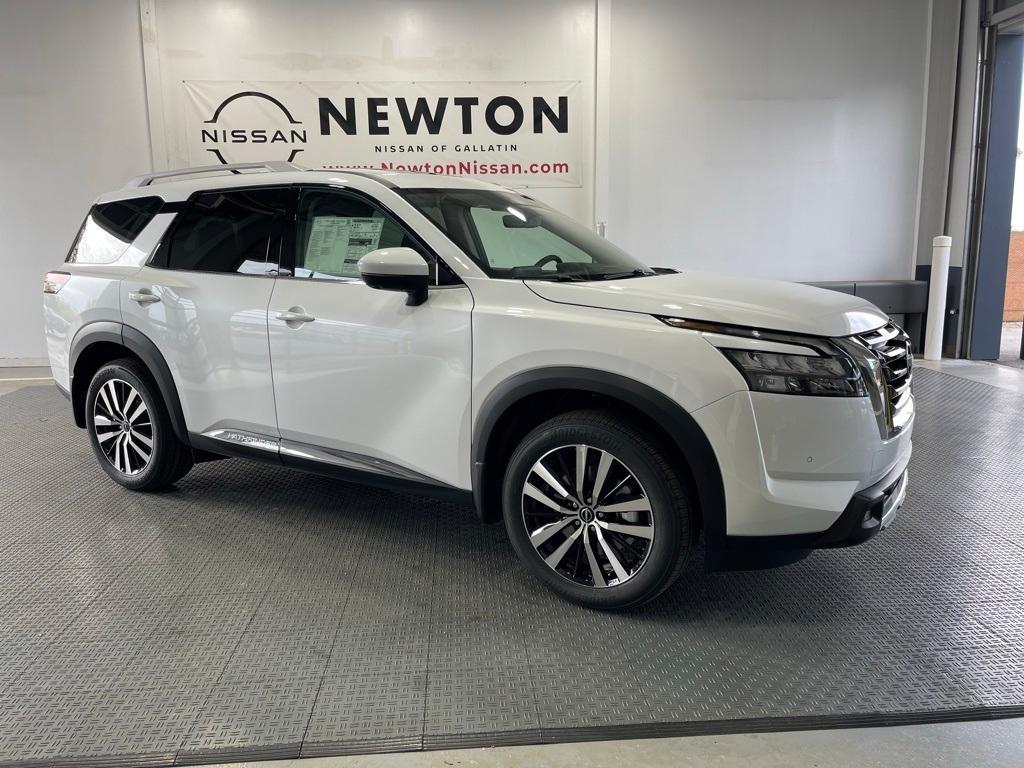 new 2025 Nissan Pathfinder car, priced at $41,975