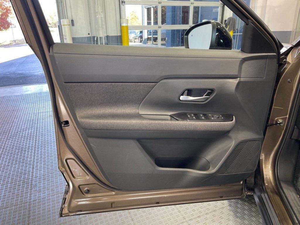 new 2026 Nissan Kicks car, priced at $26,174