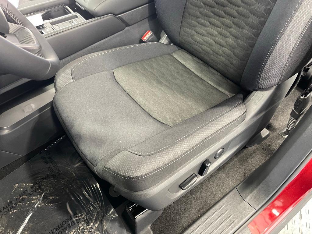 new 2026 Nissan Pathfinder car, priced at $37,973