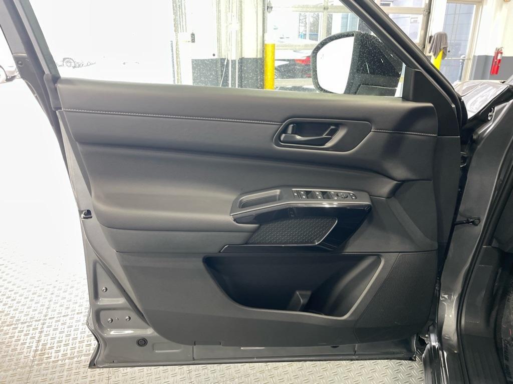 new 2026 Nissan Pathfinder car, priced at $37,569