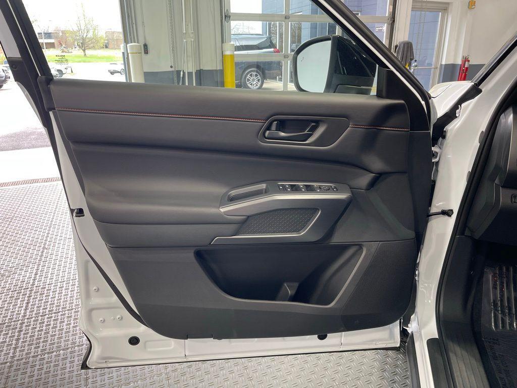 new 2026 Nissan Pathfinder car, priced at $42,893