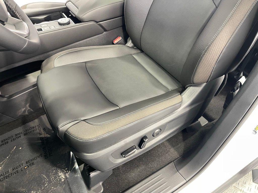 new 2026 Nissan Pathfinder car, priced at $43,992