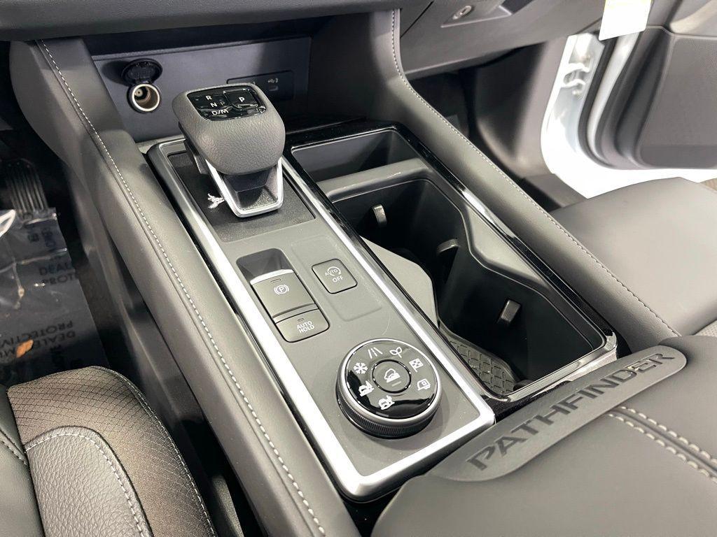 new 2026 Nissan Pathfinder car, priced at $43,992