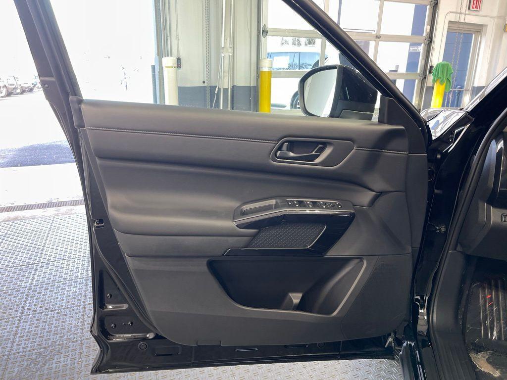 new 2026 Nissan Pathfinder car, priced at $37,569