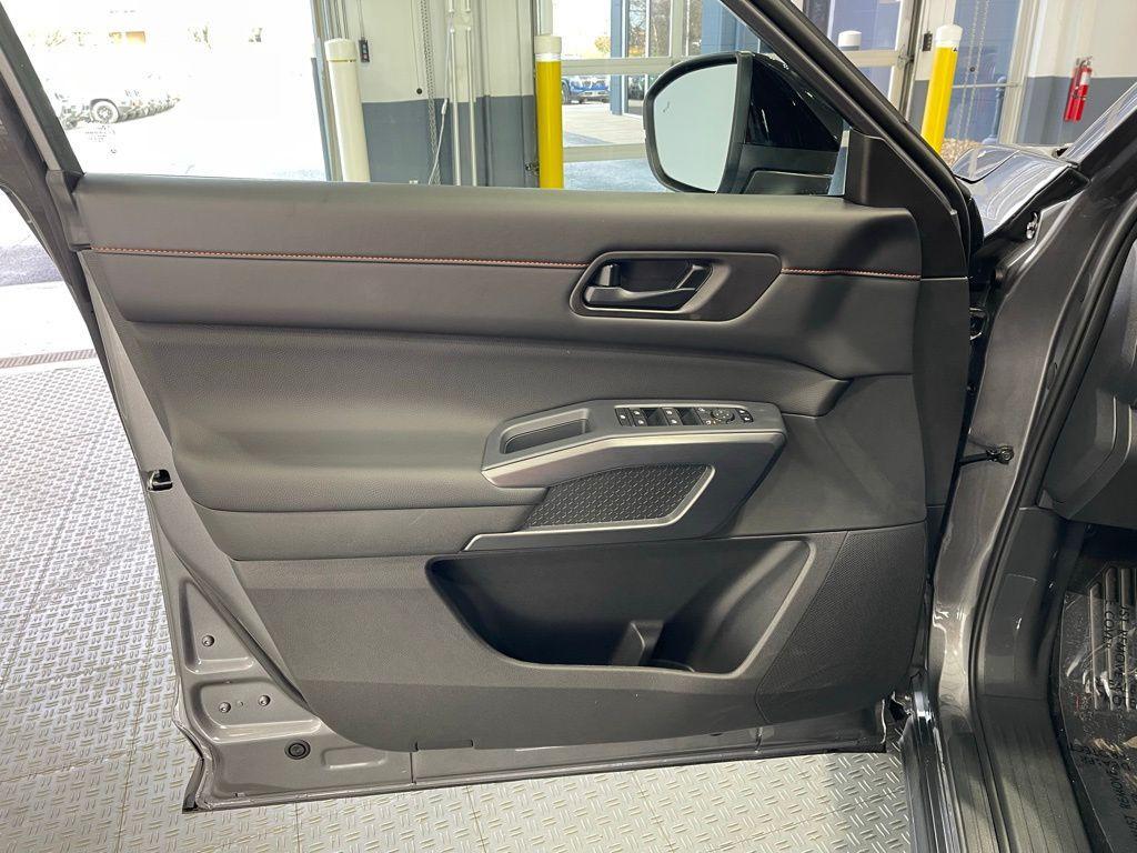 new 2026 Nissan Pathfinder car, priced at $41,993