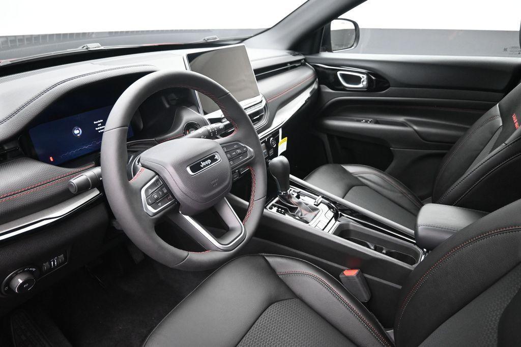 new 2026 Jeep Compass car, priced at $32,138