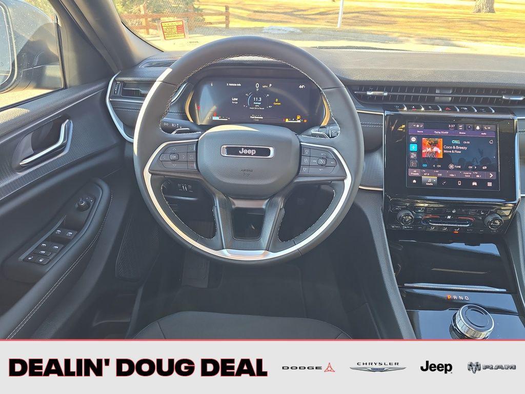 new 2026 Jeep Grand Cherokee car, priced at $44,174