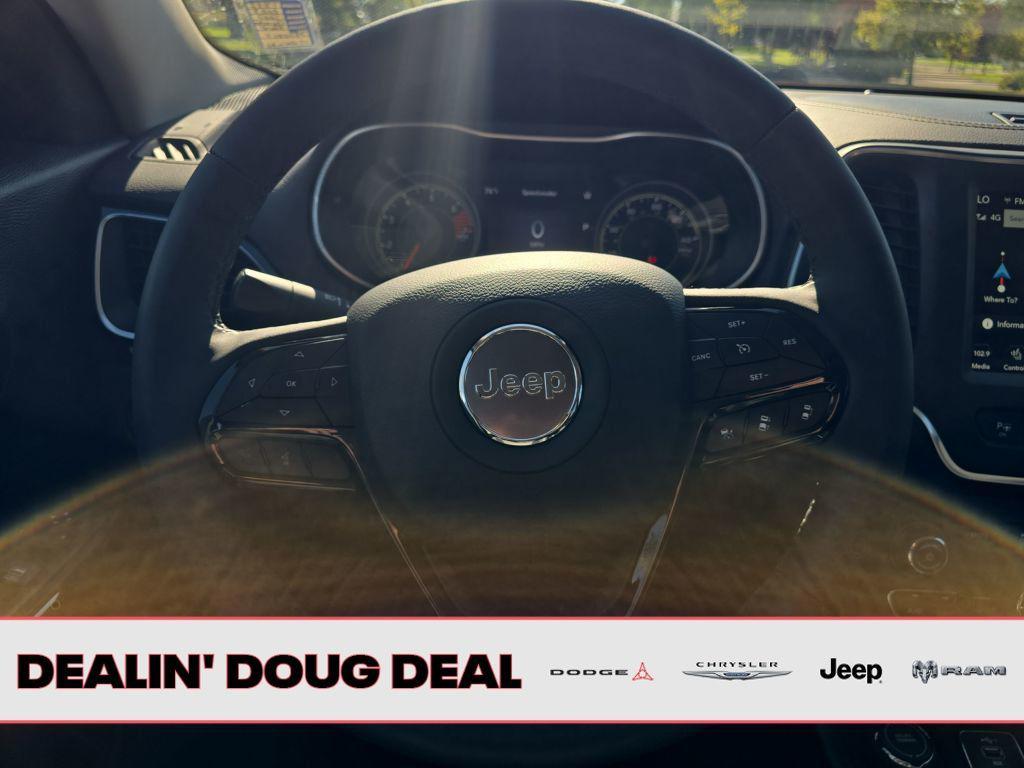 used 2023 Jeep Cherokee car, priced at $23,295
