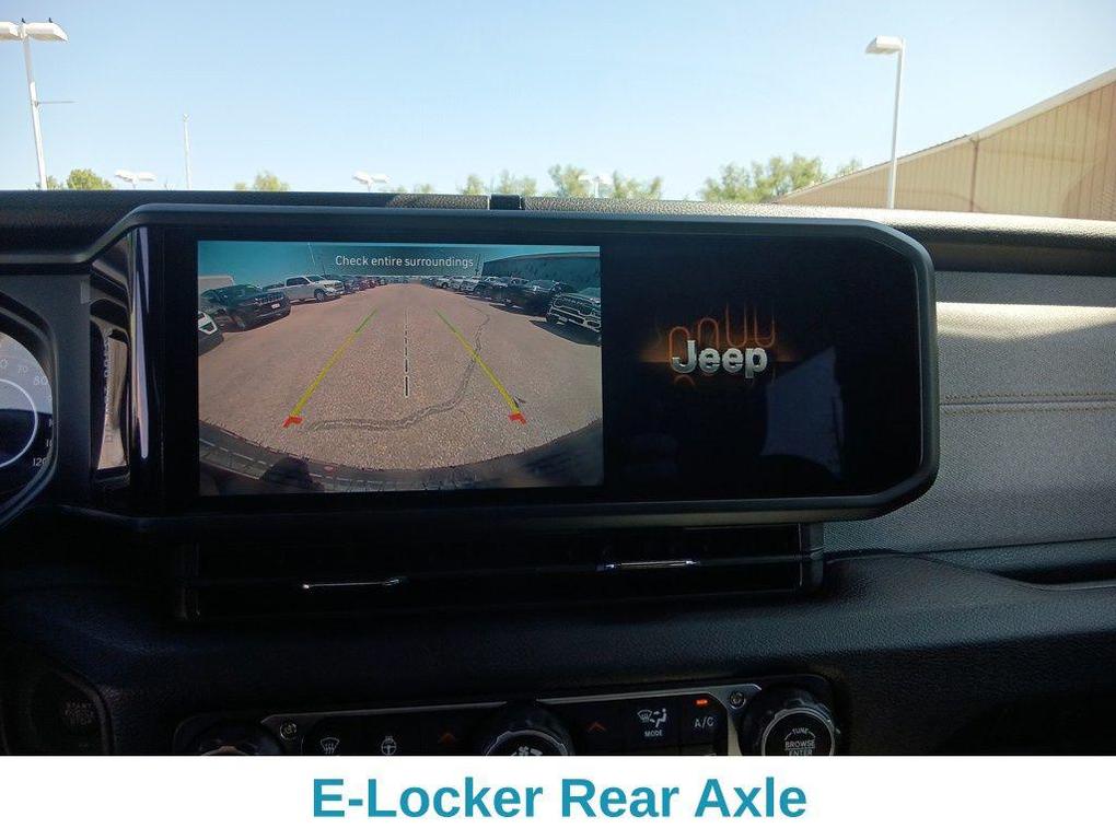 new 2025 Jeep Wrangler car, priced at $40,555