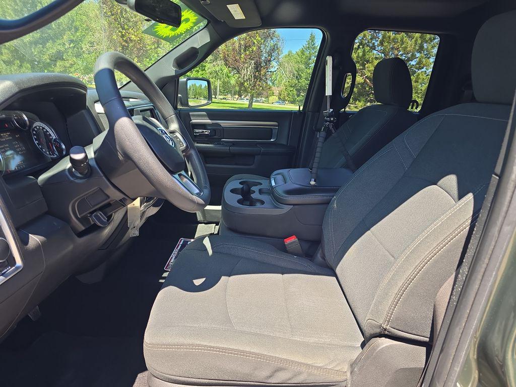 used 2021 Ram 1500 Classic car, priced at $35,094