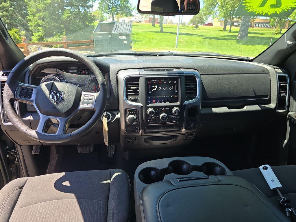 used 2021 Ram 1500 Classic car, priced at $35,094