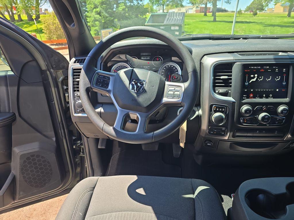 used 2021 Ram 1500 Classic car, priced at $35,094