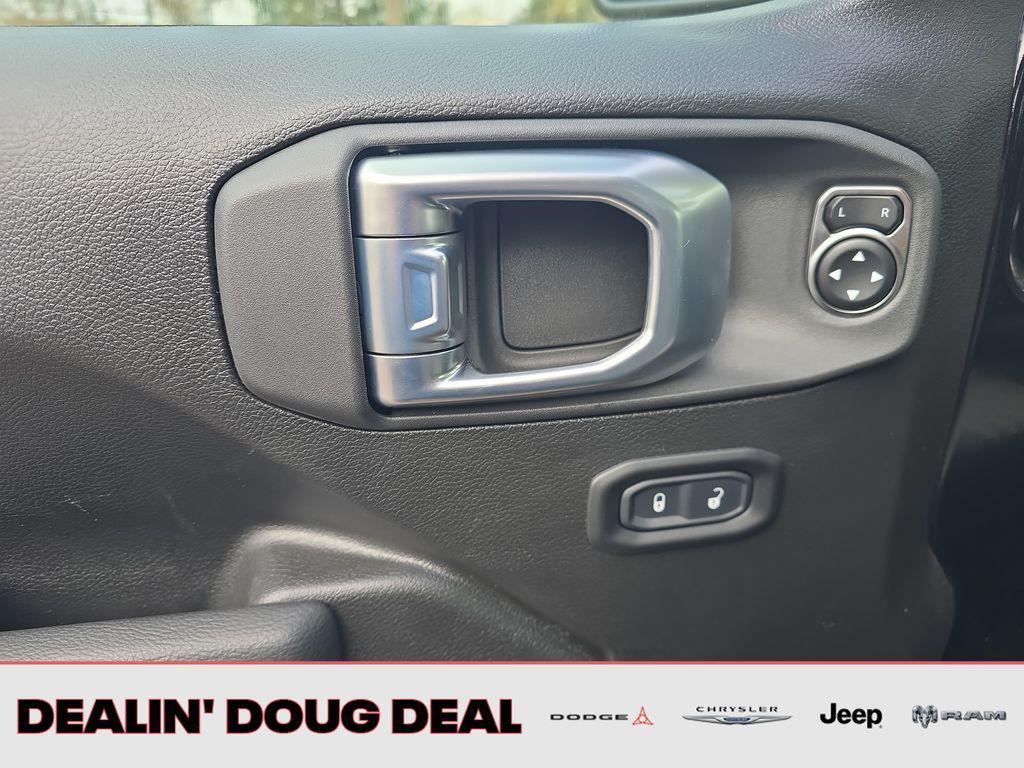 new 2026 Jeep Wrangler car, priced at $47,911