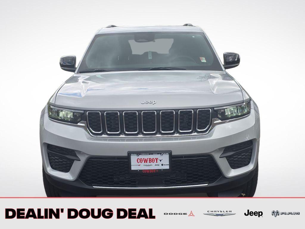 new 2025 Jeep Grand Cherokee car, priced at $35,584