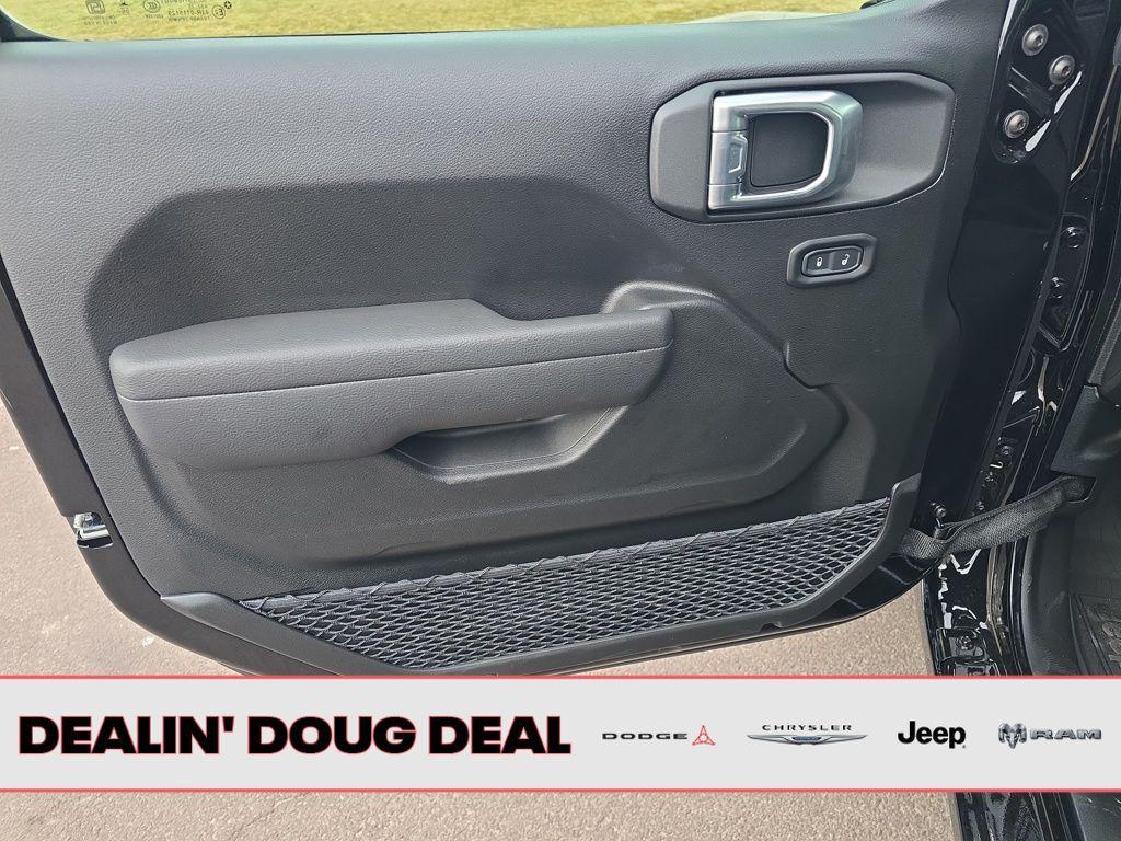 new 2026 Jeep Wrangler car, priced at $45,124