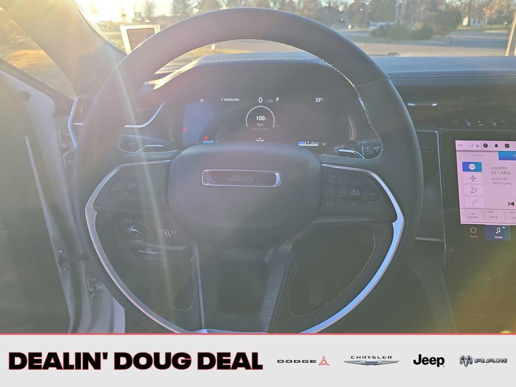 used 2025 Jeep Grand Cherokee car, priced at $38,495