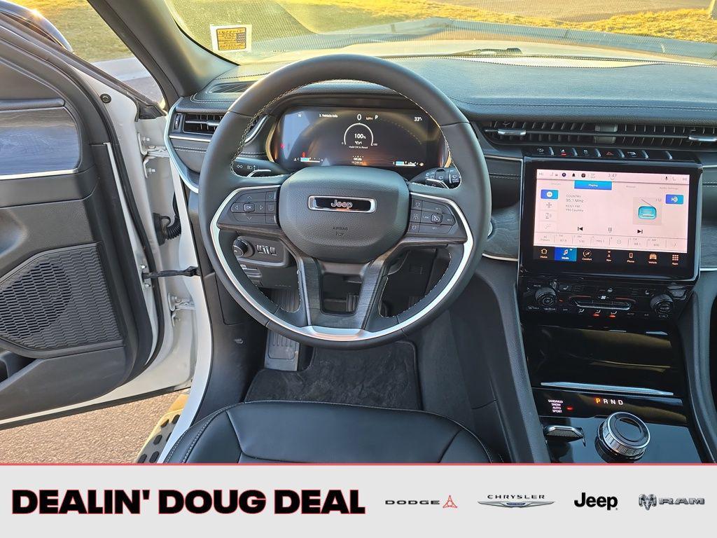 used 2025 Jeep Grand Cherokee car, priced at $38,495