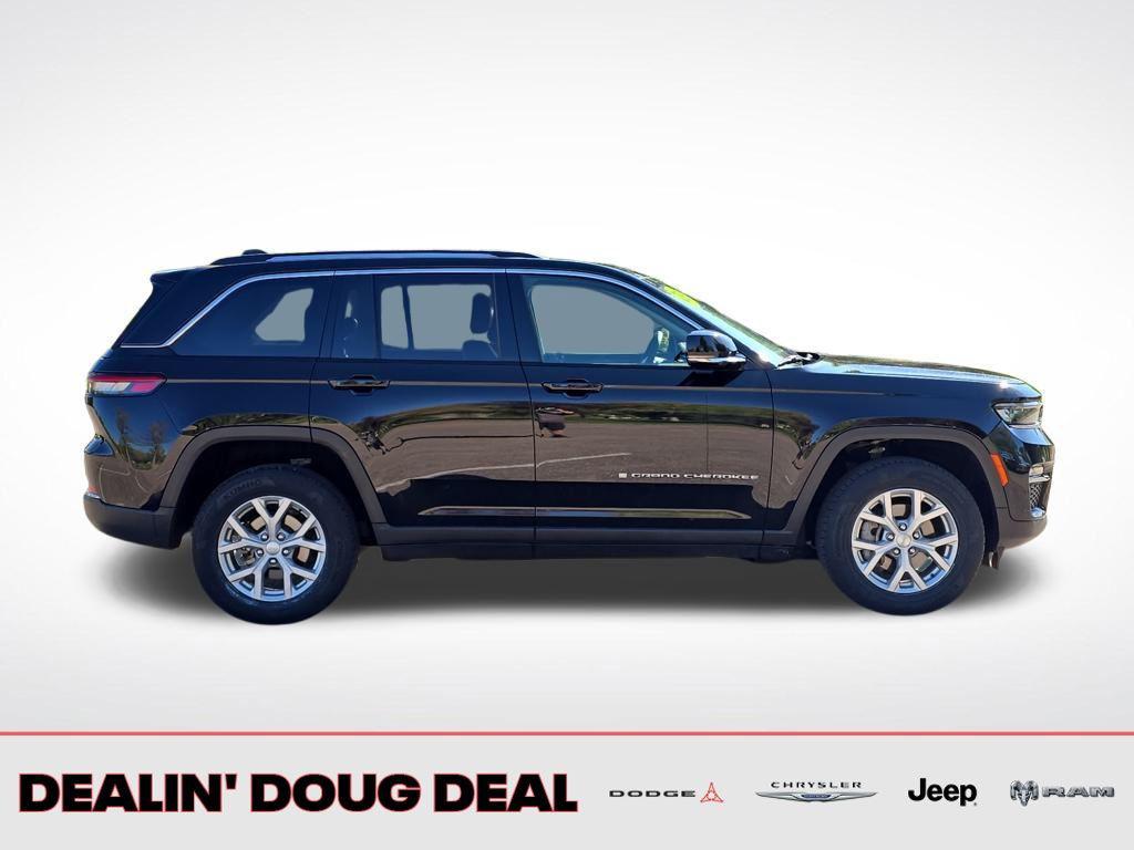 used 2023 Jeep Grand Cherokee car, priced at $28,995