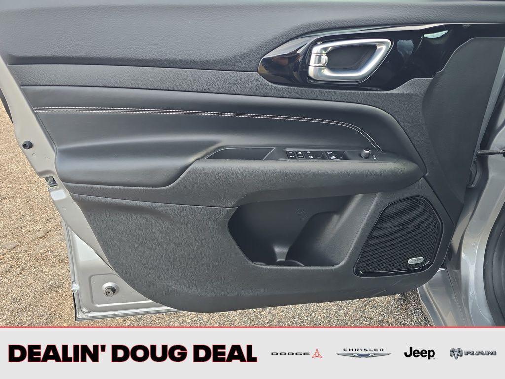 used 2023 Jeep Compass car, priced at $26,195