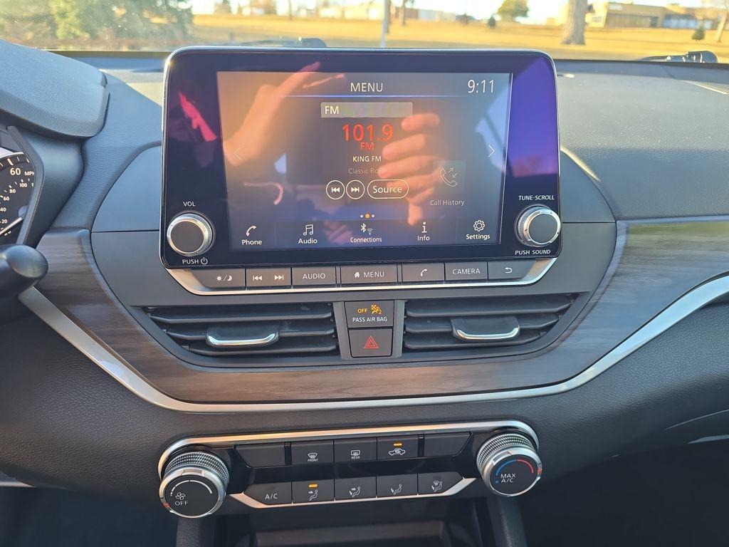 used 2024 Nissan Altima car, priced at $21,095