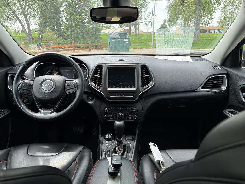 used 2019 Jeep Cherokee car, priced at $22,594