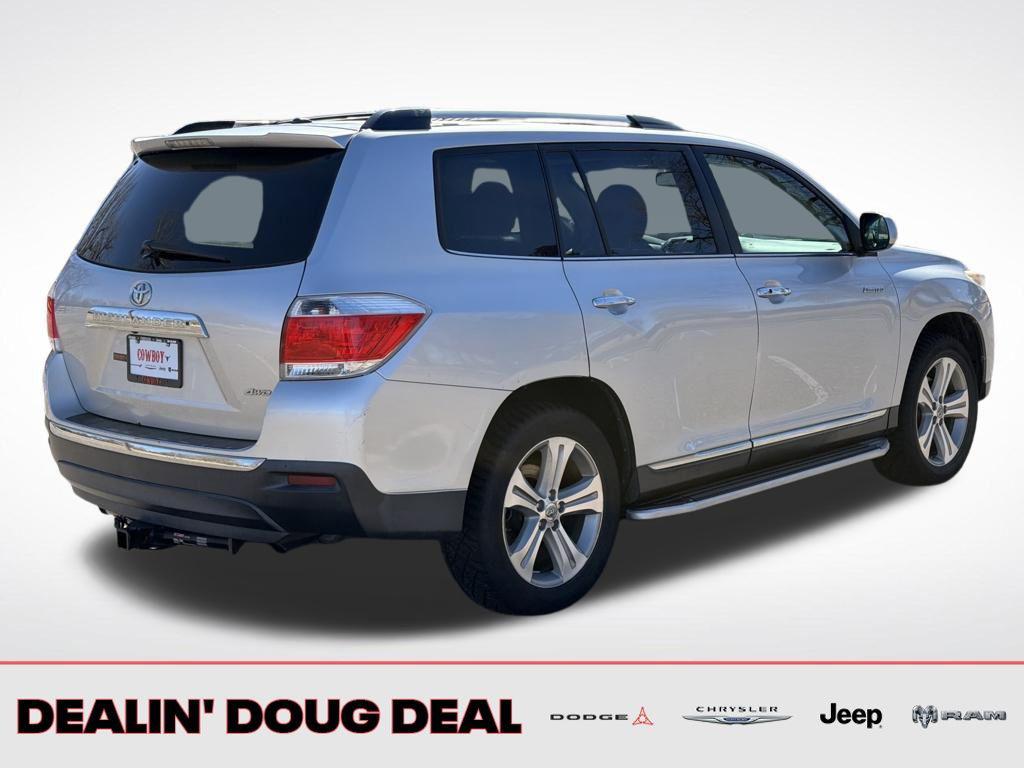 used 2013 Toyota Highlander car, priced at $17,295