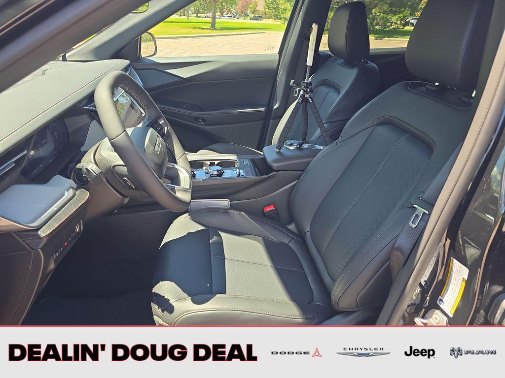 new 2026 Jeep Cherokee car, priced at $40,148