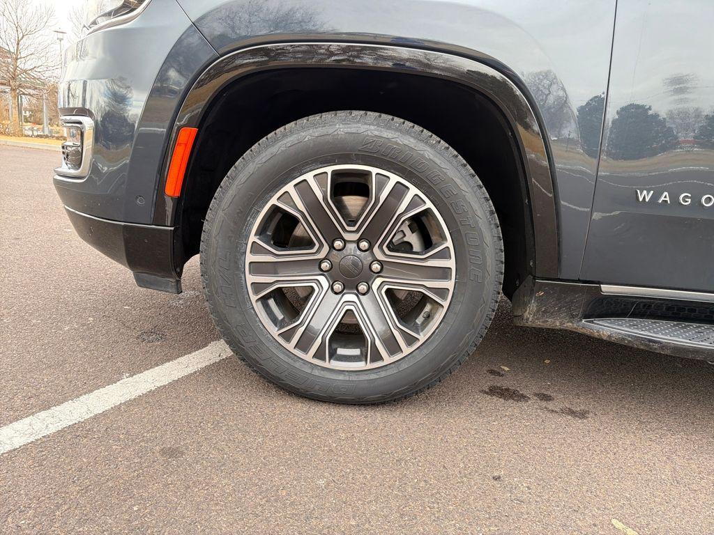 used 2024 Jeep Wagoneer L car, priced at $46,495