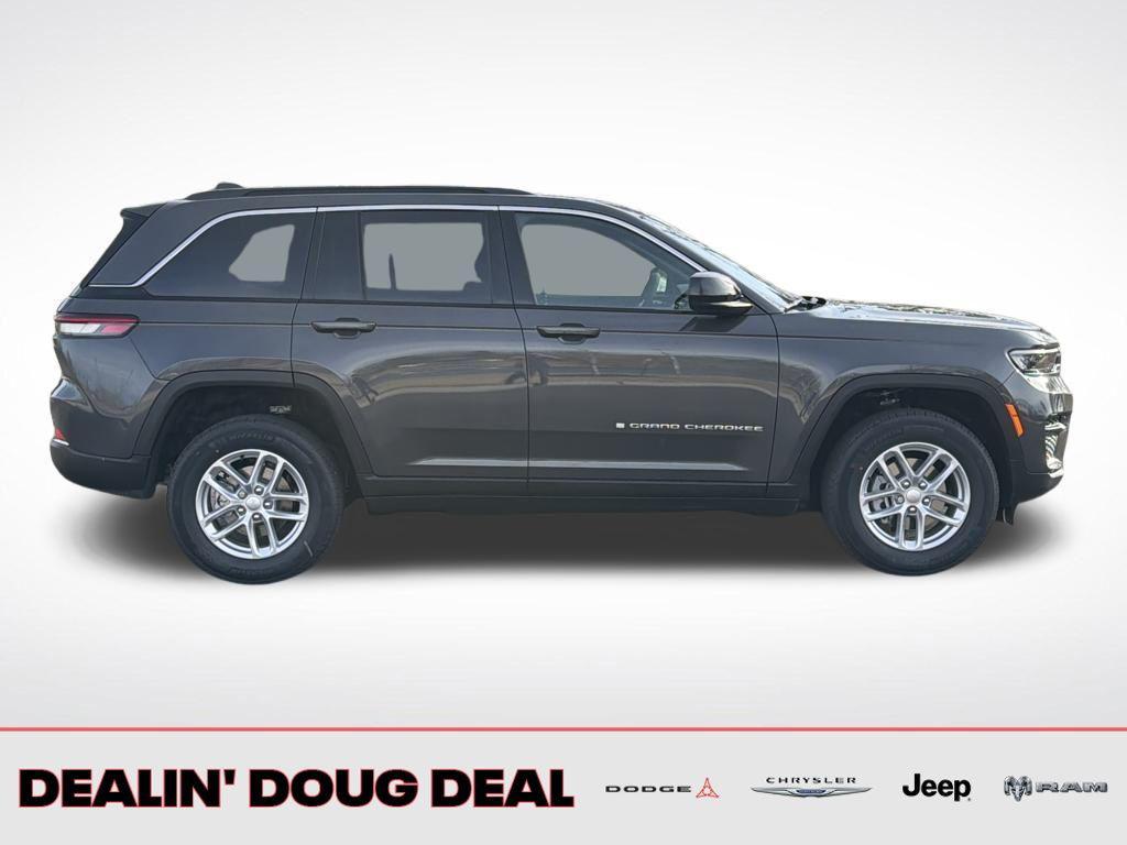 new 2026 Jeep Grand Cherokee car, priced at $41,928