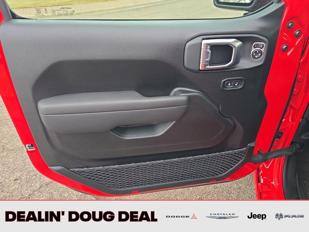 new 2026 Jeep Wrangler car, priced at $46,702