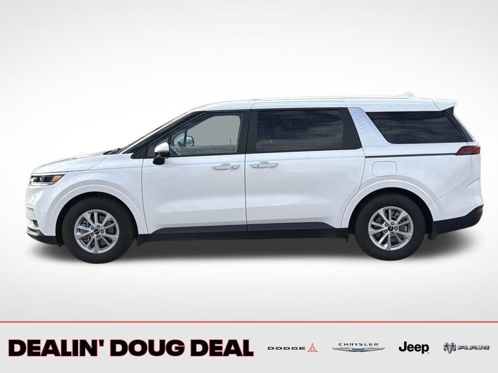 used 2024 Kia Carnival car, priced at $28,995