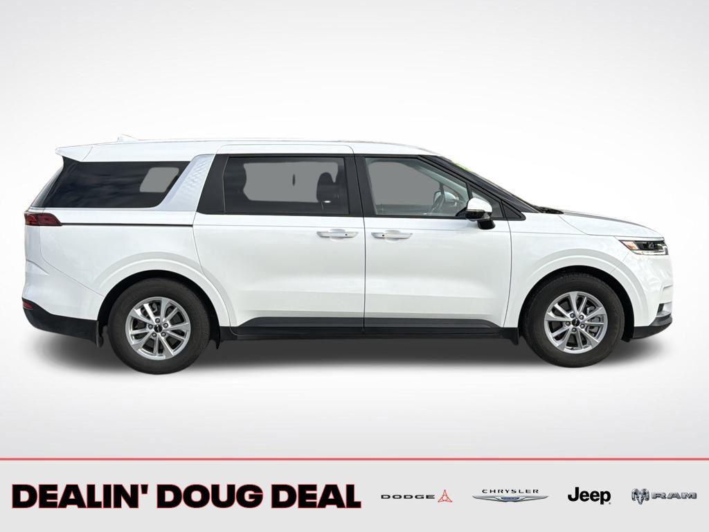 used 2024 Kia Carnival car, priced at $28,995