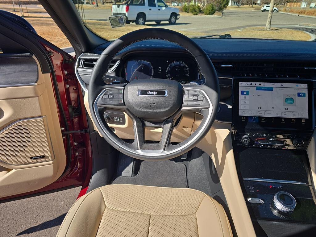 used 2024 Jeep Grand Cherokee L car, priced at $39,995