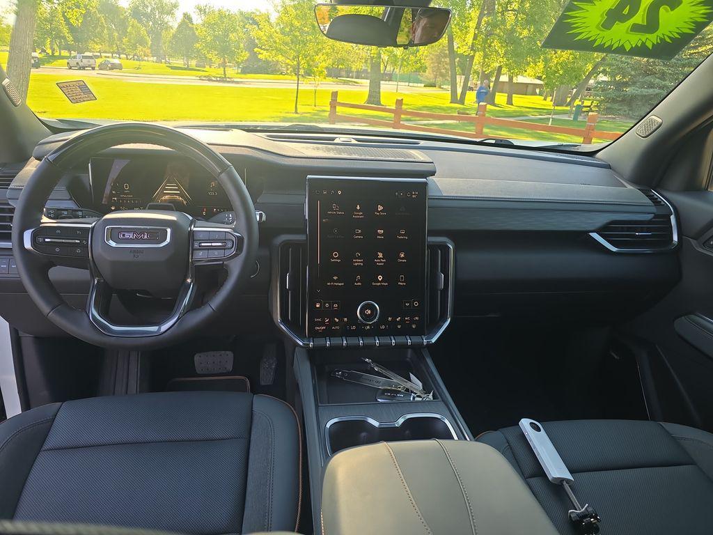 used 2024 GMC Acadia car, priced at $46,794