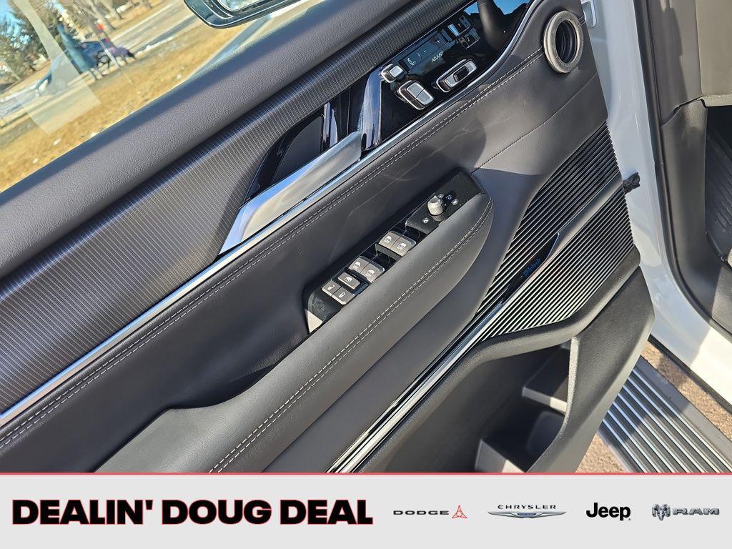 new 2026 Jeep Grand Wagoneer L car, priced at $96,164