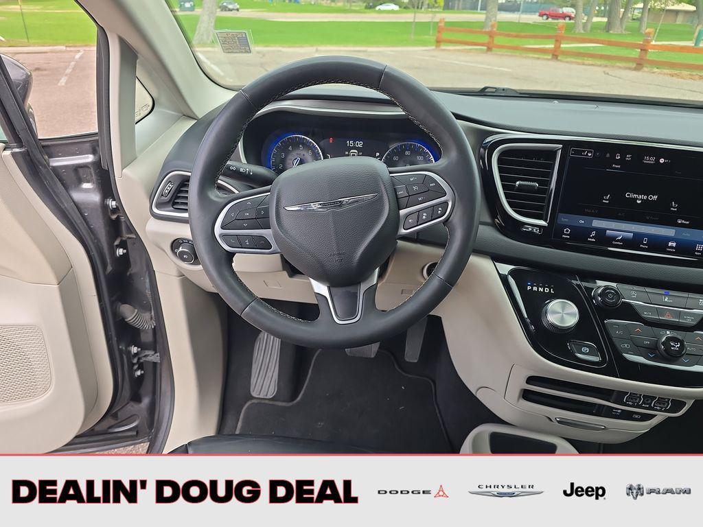 used 2022 Chrysler Pacifica car, priced at $23,594