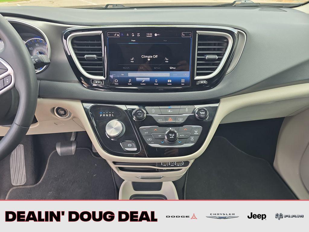 used 2022 Chrysler Pacifica car, priced at $23,594