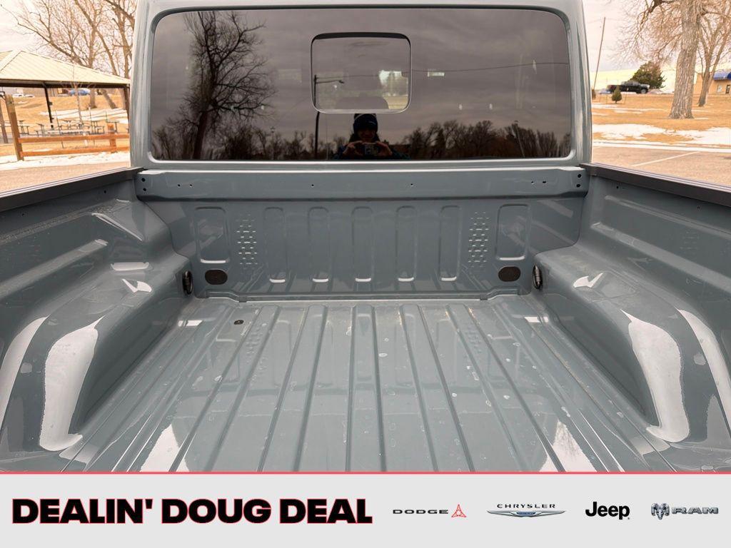 new 2026 Jeep Gladiator car, priced at $60,003