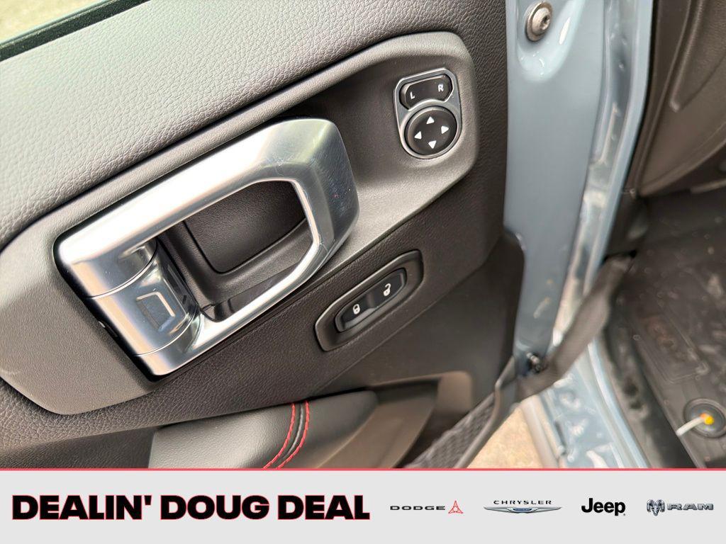 new 2026 Jeep Gladiator car, priced at $60,003