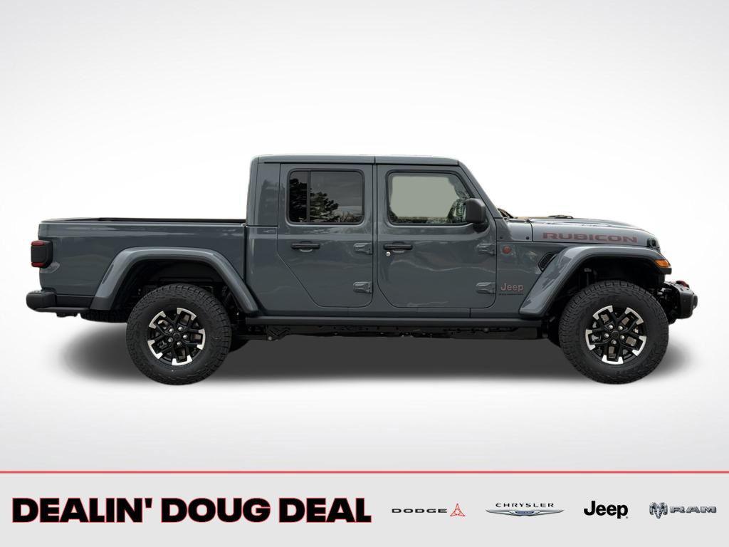 new 2026 Jeep Gladiator car, priced at $60,003