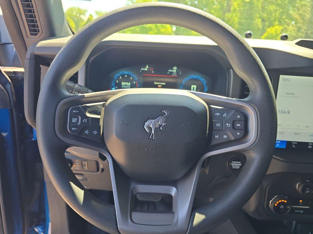 used 2025 Ford Bronco car, priced at $40,294