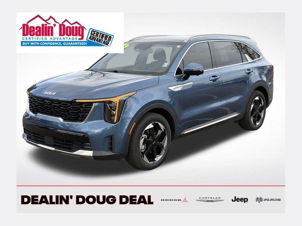 used 2025 Kia Sorento Hybrid car, priced at $38,495