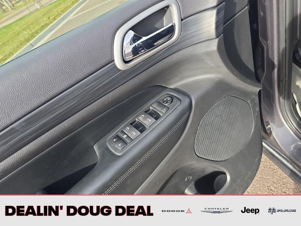 used 2021 Jeep Grand Cherokee car, priced at $24,495