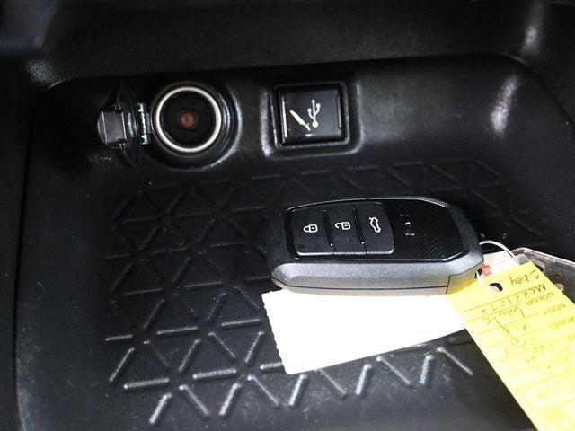 used 2021 Toyota RAV4 car, priced at $27,453